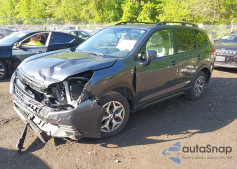 2024 Subaru Forester Premium z USA, uszkodzony, nr VIN JF2SKACC8RH509283